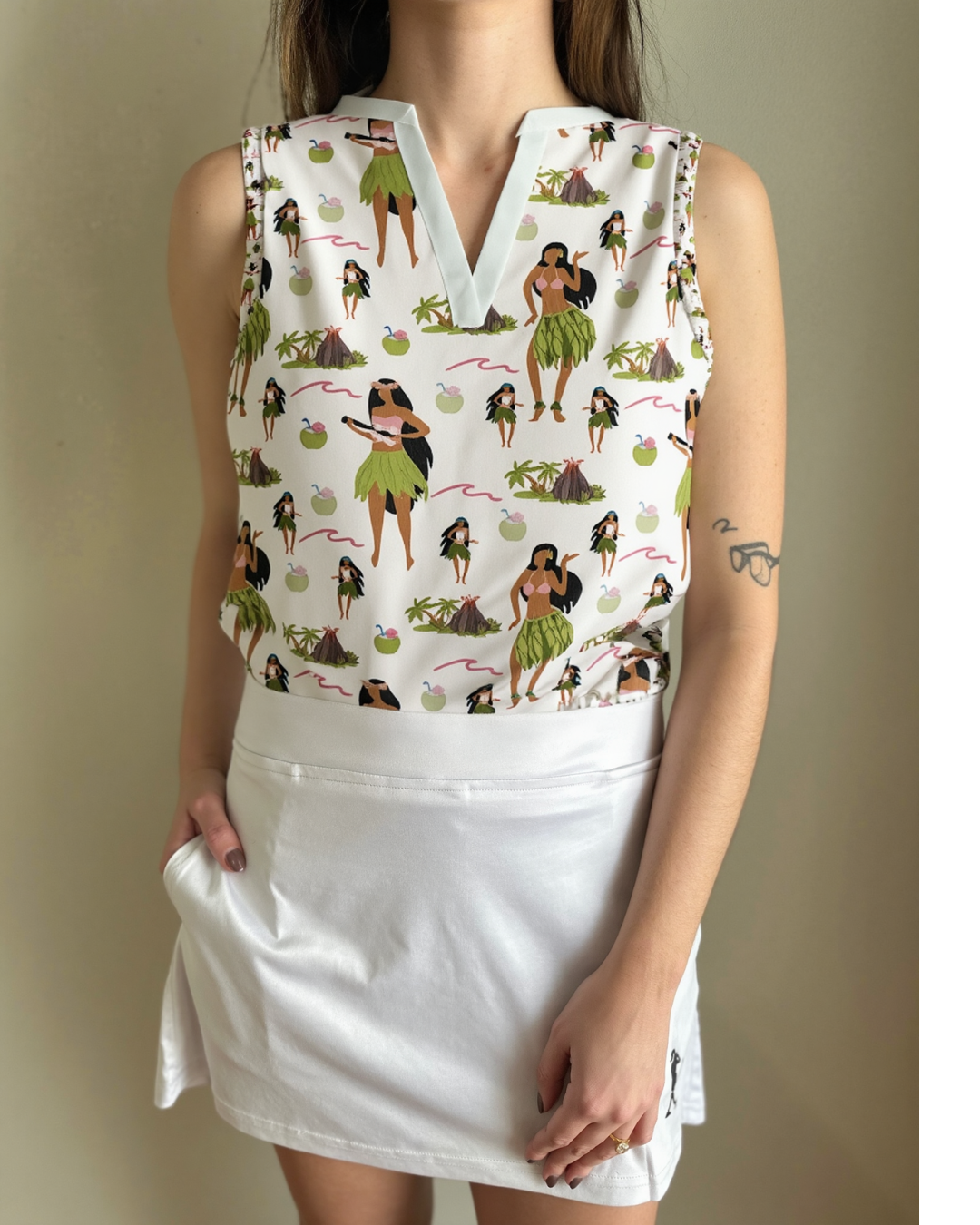 Hula Hole In One Women's Sleeveless V-neck Golf Polo