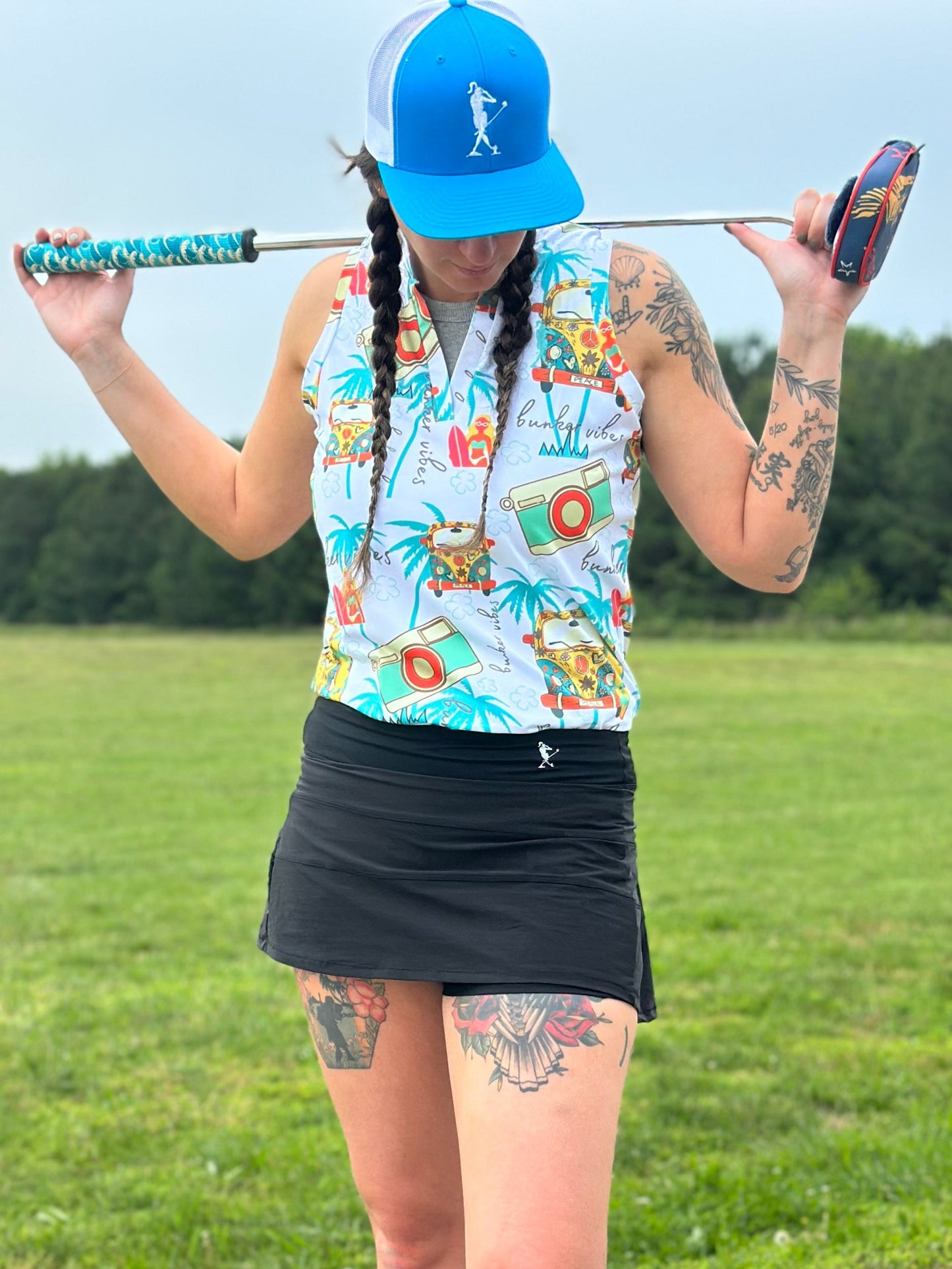 Bunker Vibes Women's Golf Sleeveless V-neck Polo